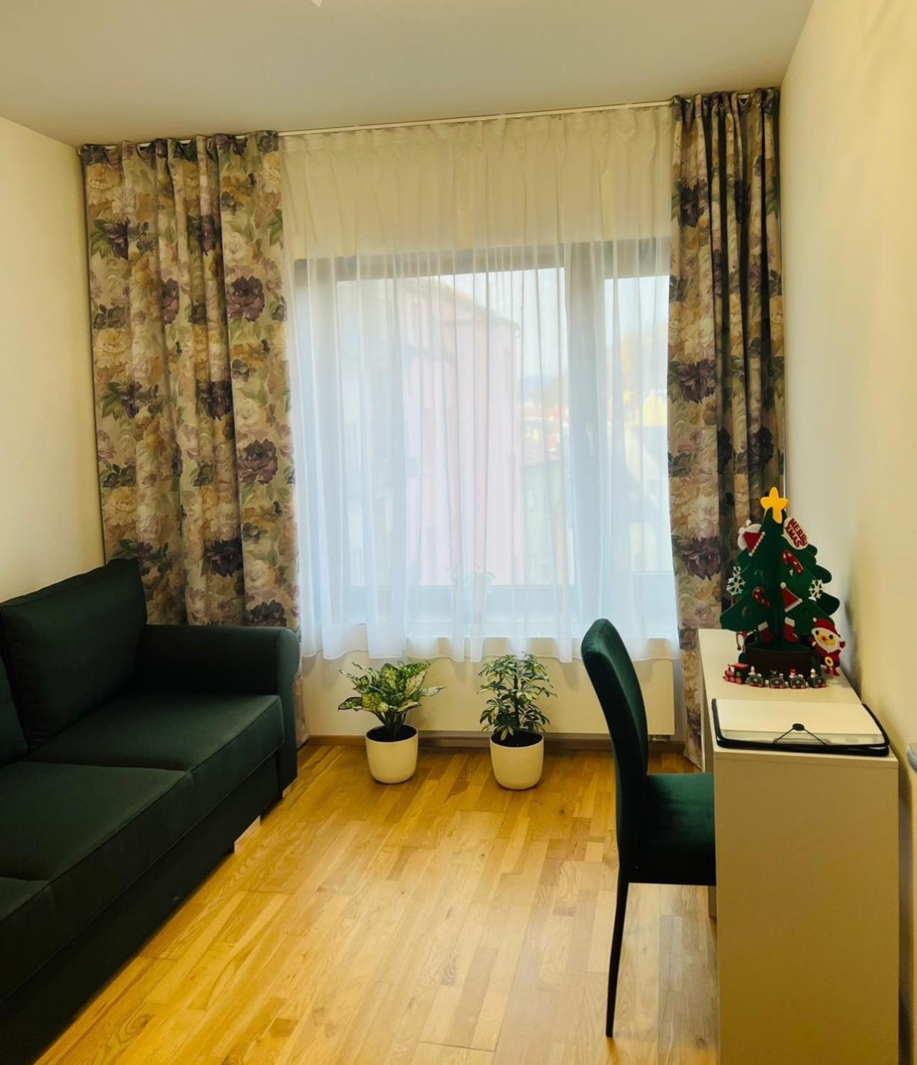 Апартаменти Artflora Kv Premium Карлові Вари Екстер'єр фото